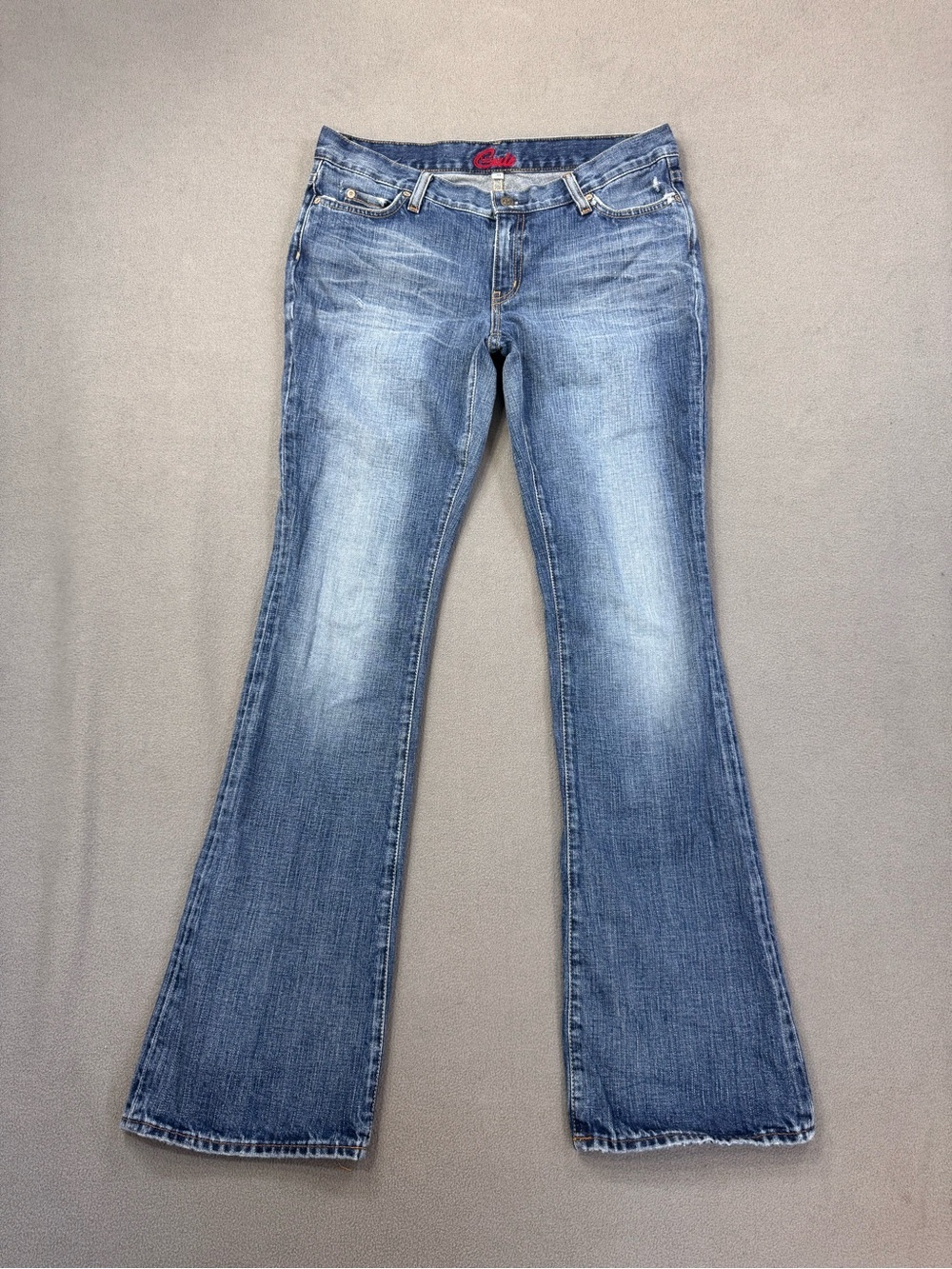 Y2K BLUE CULT Women’s Low Rise Medium Blue Washed Bootcut Flared Jeans, 31
